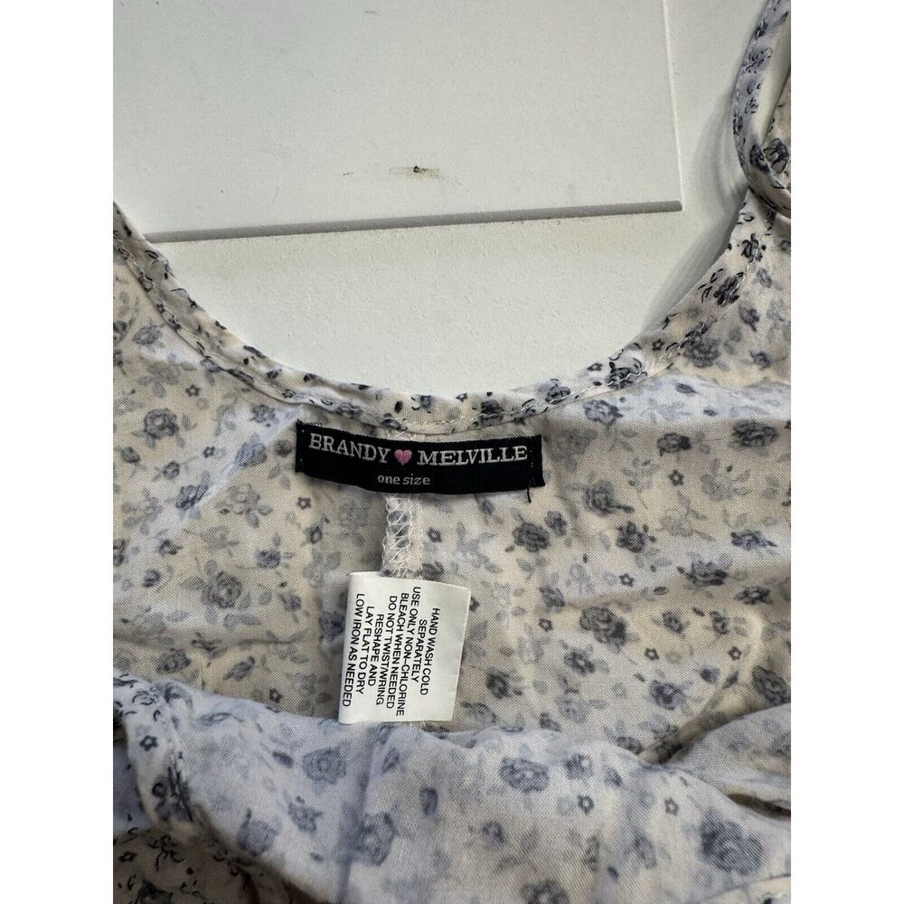 Brandy Melville Women’s White Floral Pattern Tank Top OS (XS/S) - Picture 3 of 7
